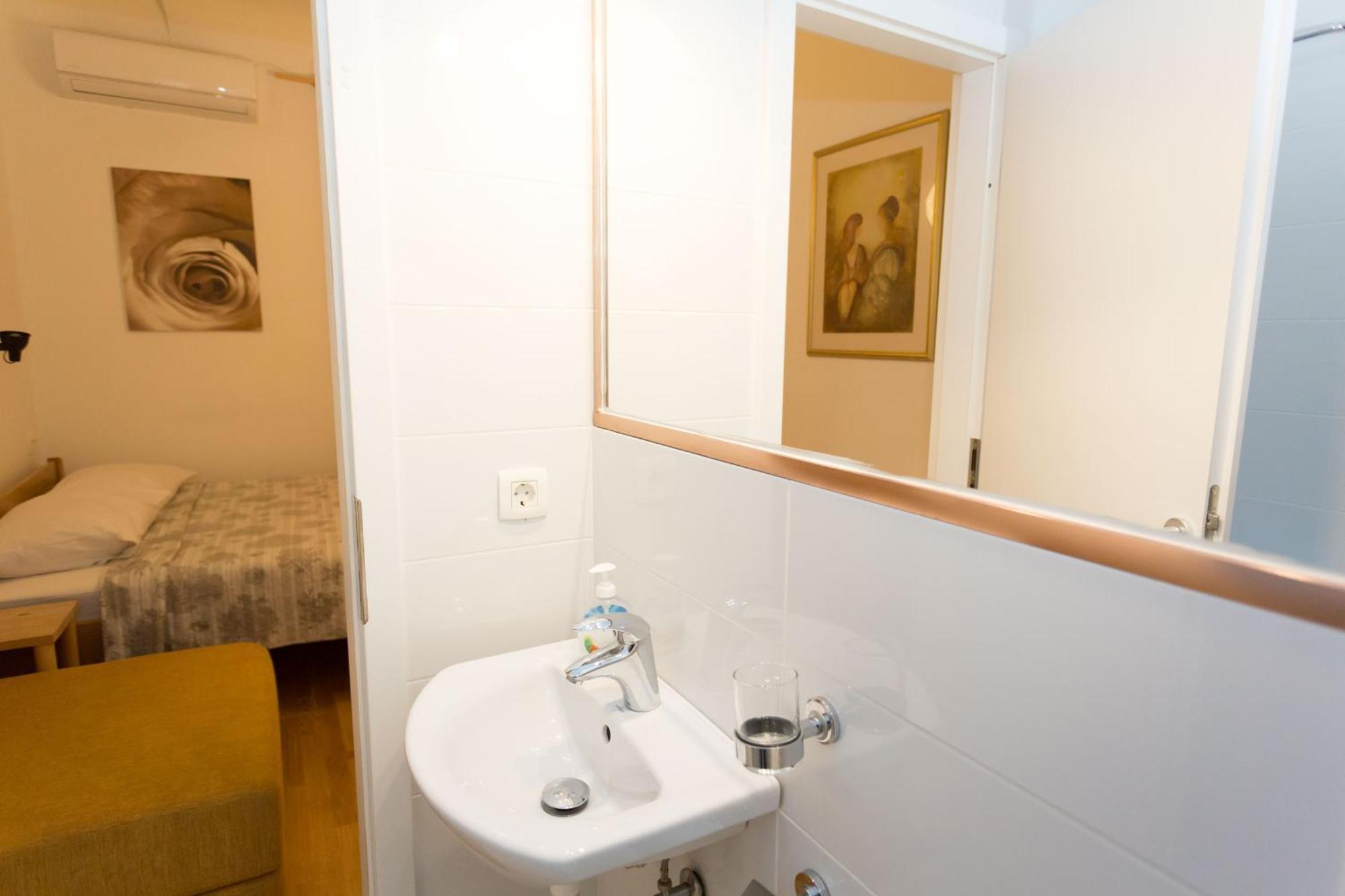 Apartment Stara Vrata Rijeka Pokoj fotografie
